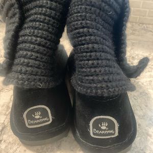 Size 9 black crocheted Bearpaw boots